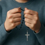 Como rezar el rosario una sola persona: guía práctica paso a paso para rezar en soledad como rezar el rosario una sola persona